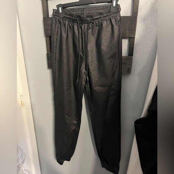 SHEIN Pants - SHEIN Faux Leather Pull on Women Pants